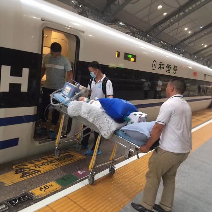 深圳深圳急救车出租病重回老家到清远市英德市救护车电话120