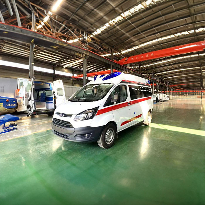 深圳深圳急救车租赁康复回老家到湛江市遂溪县转运中心电话
