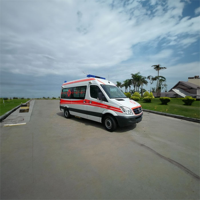 福田广东省广州中医药大学第二临床医学院租私人救护车转院到枣庄市立医院救护车转运价格-救护车出租