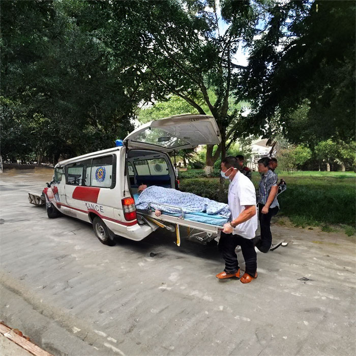 深圳深圳救护车出租出院回老家到梅州市蕉岭县叫救护车电话