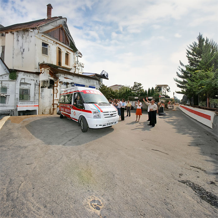 宝安深圳急救车租赁康复回家到佛山市南海区医院救护车电话号码