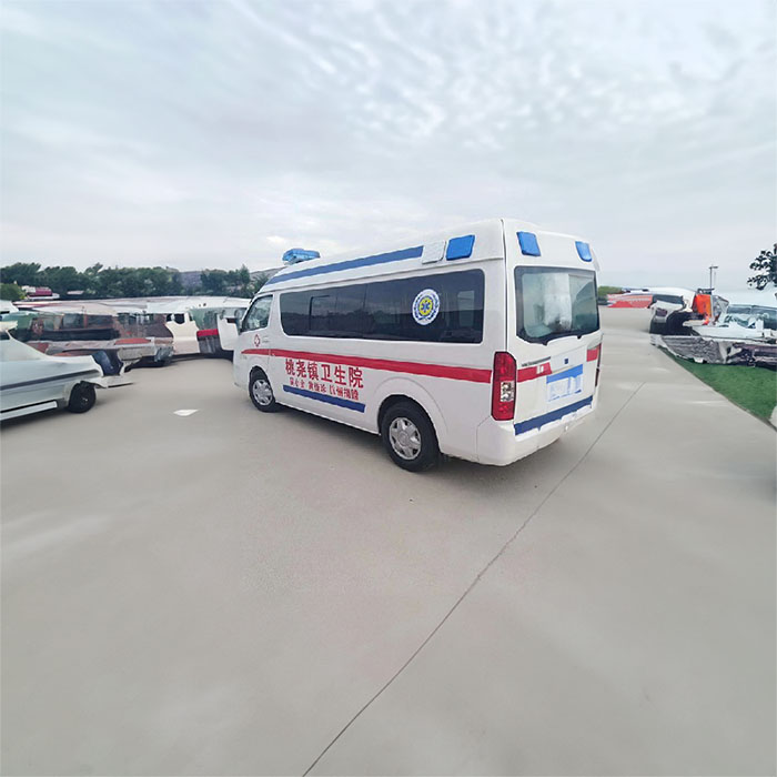 宝安深圳救护车出租出院回家到湛江市霞山区私人救护车怎么联系