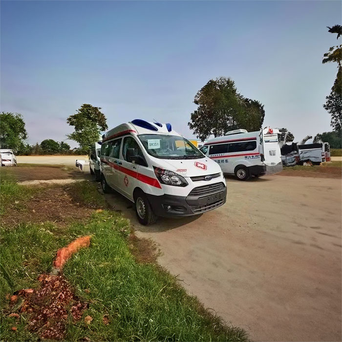 中国人民解放军七三医院租私人救护车到中国人民解放军空军总医院（空军总医院）救护车租车长途